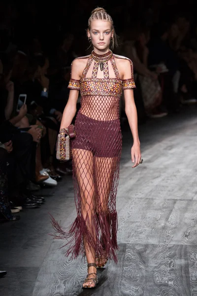 Look 57